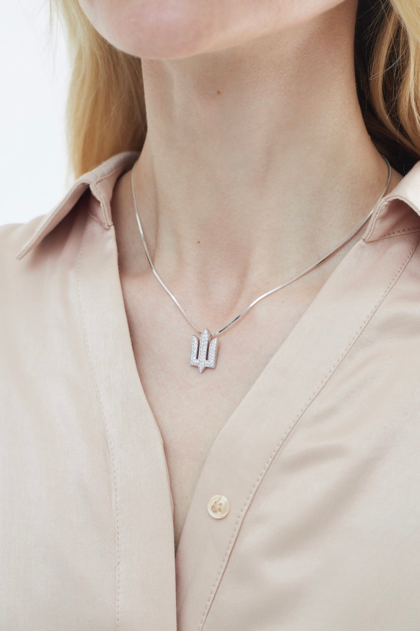 Gold Diamonds Tryzub (18k gold) - 100% of the profit will be sent to the Main Military Hospital in Kyiv. You will receive a special military coin from the Medical Forces 🇺🇦
