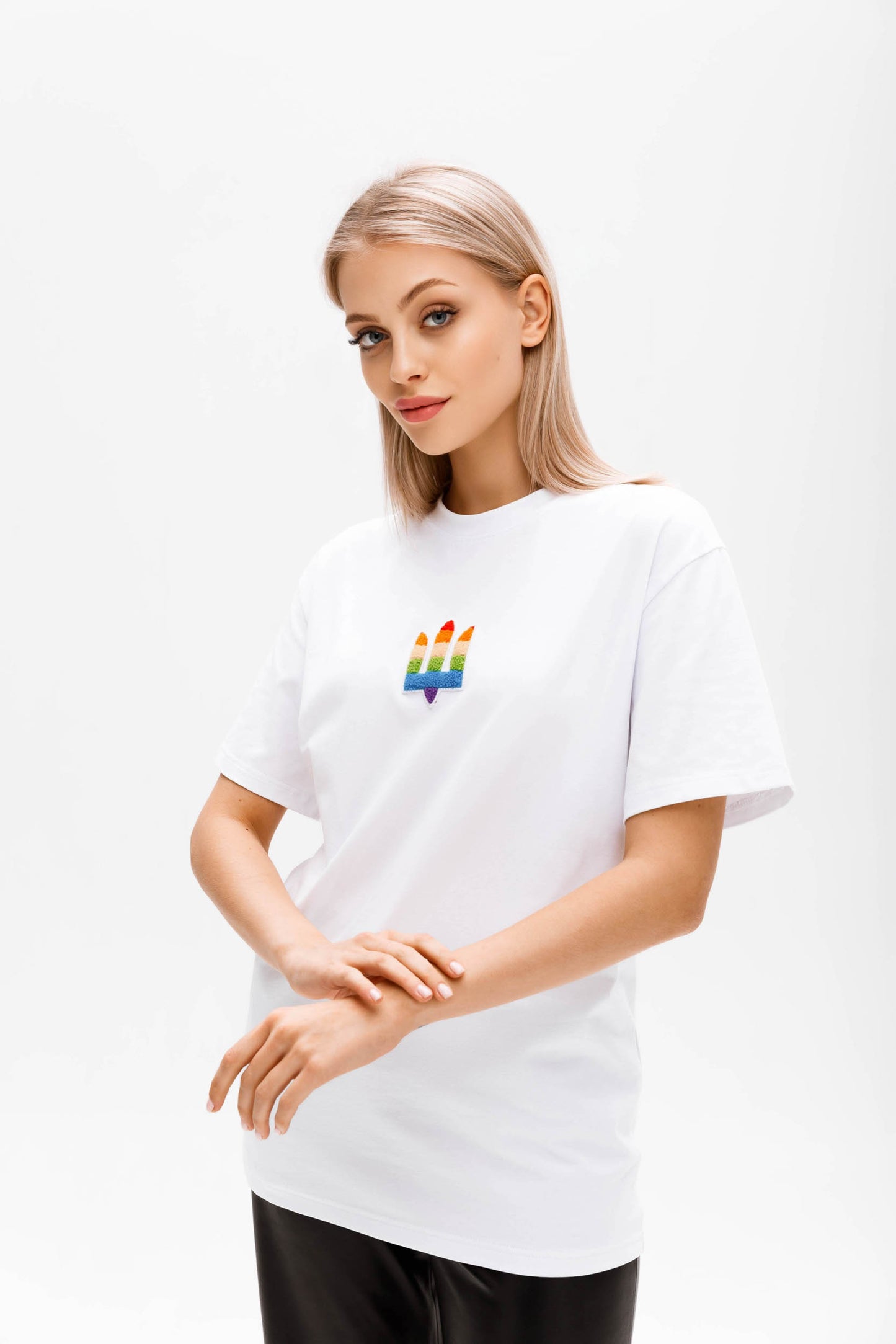 PRIDE Tryzub-T-Shirt